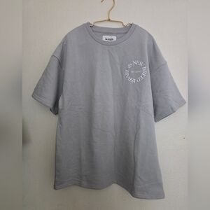 Lavish Light Gray Women's Short Sleeve Tee